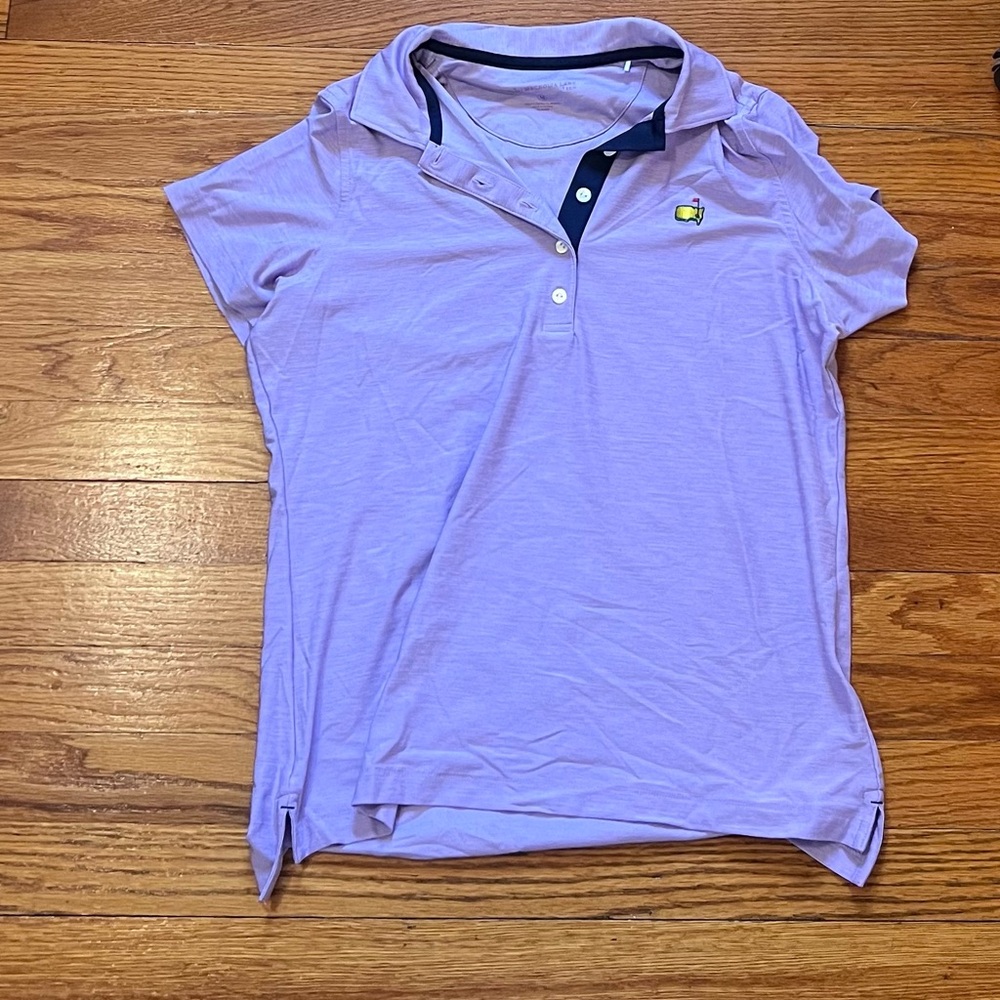 Light purple Master’s golf shirt! Size Medium.